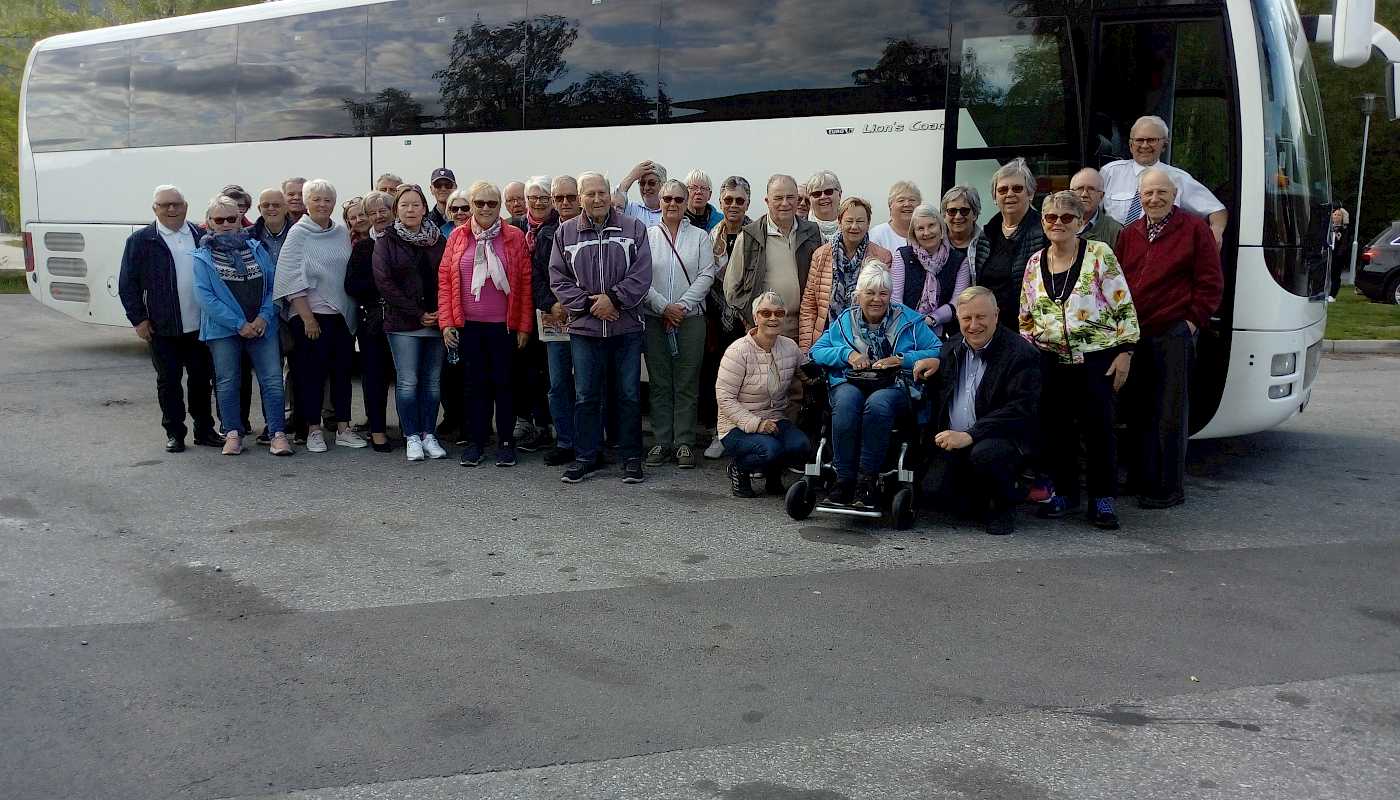 Vellykket buss tur til blomstringen i Hardanger