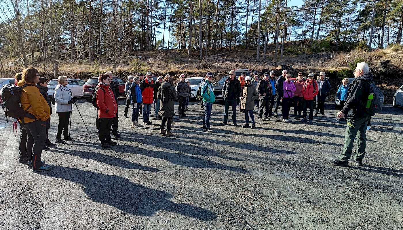 Årets første utflukt - med 40 deltakere i Larkollen