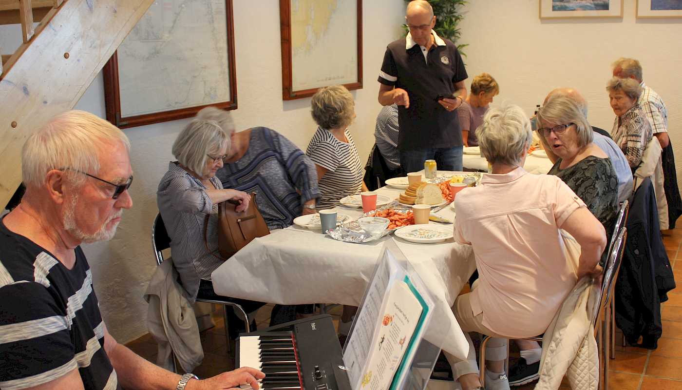 Hundre personer møtte opp!