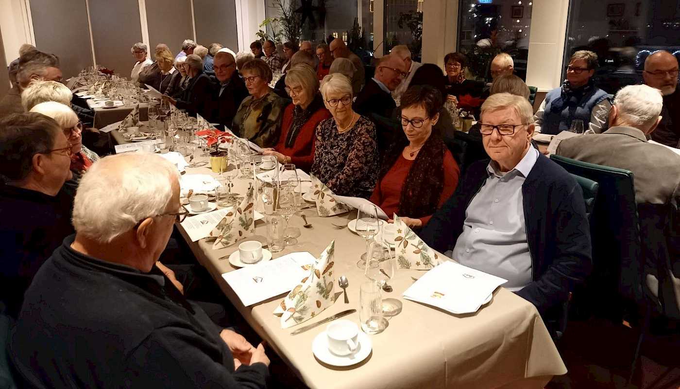 JULEMIDDAG PÅ "KJØKKENET " HAMAR 14.12.