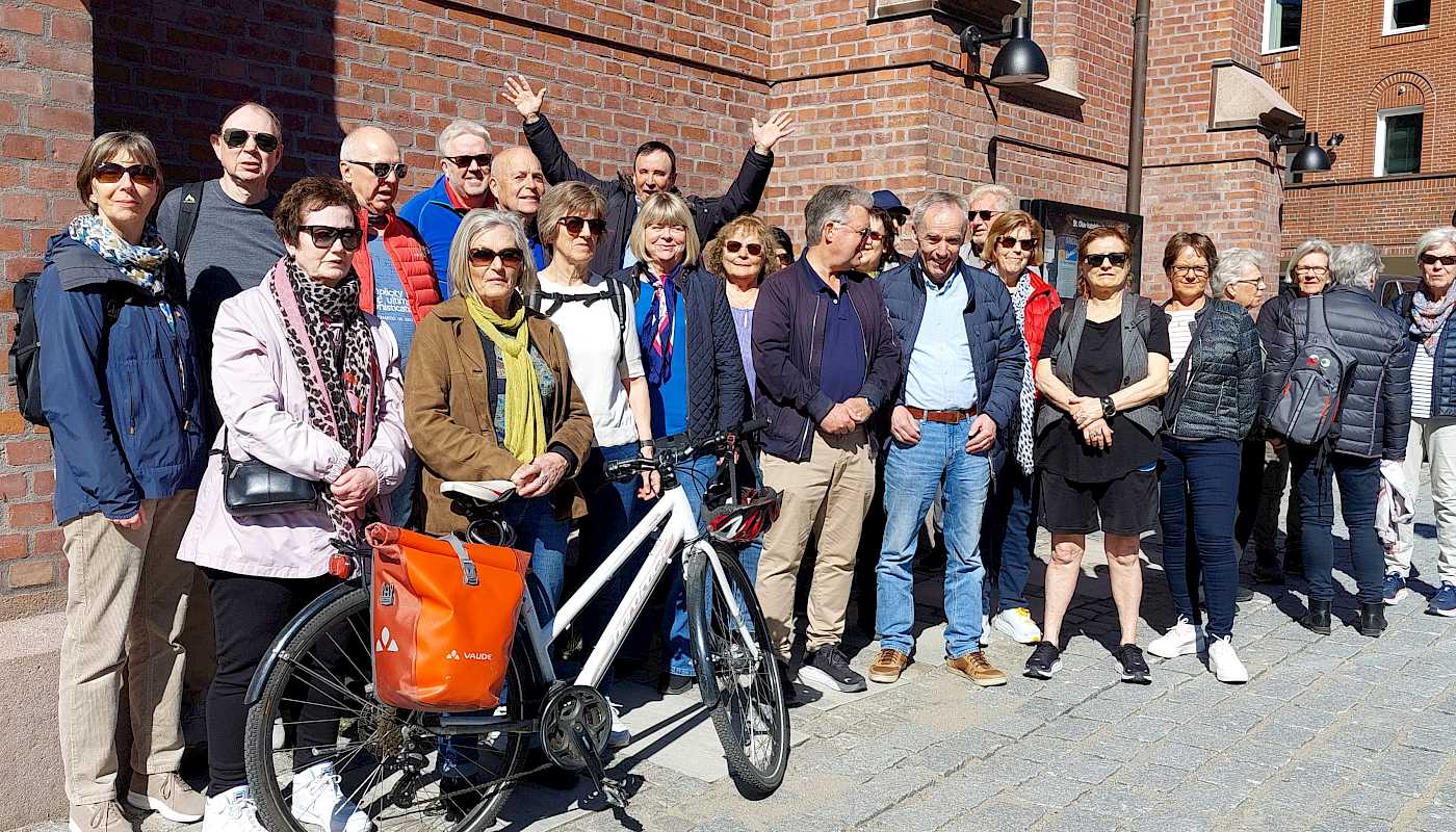 FRA LILLE VATIKANET VIA DAMSTREDET OG TELTHUSBAKKEN TIL VULKAN