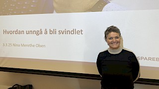Bildet viser foredragsholder til årsmøtet