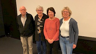 Gruppebilde, 4 personer i Tur- og arrangementskomiteen