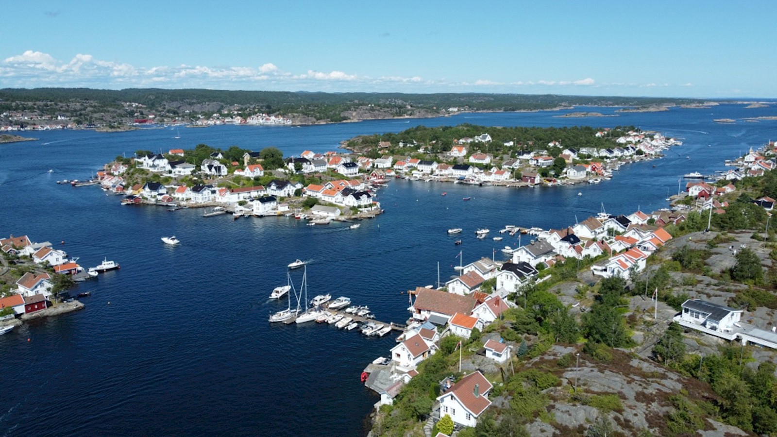 Et bilde som viser Lyngørsundet og Lyngør